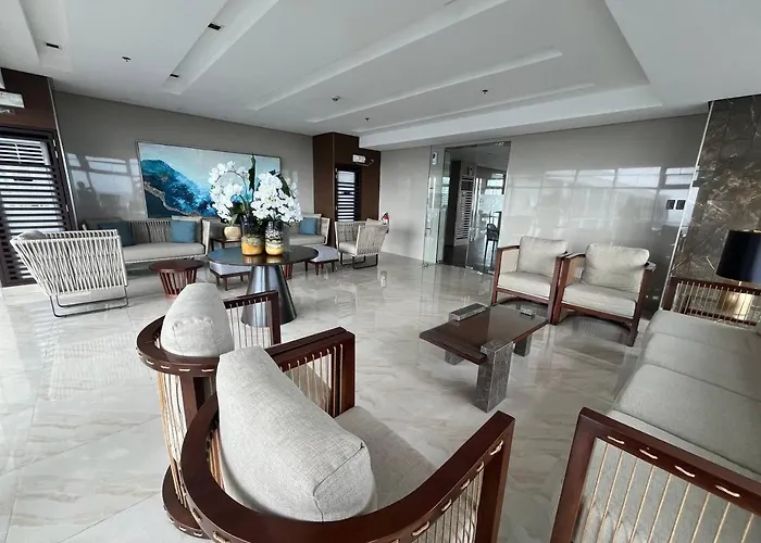 Apartment Coast Sea View Balcony Tv Wifi Near Moa 3146 Manila